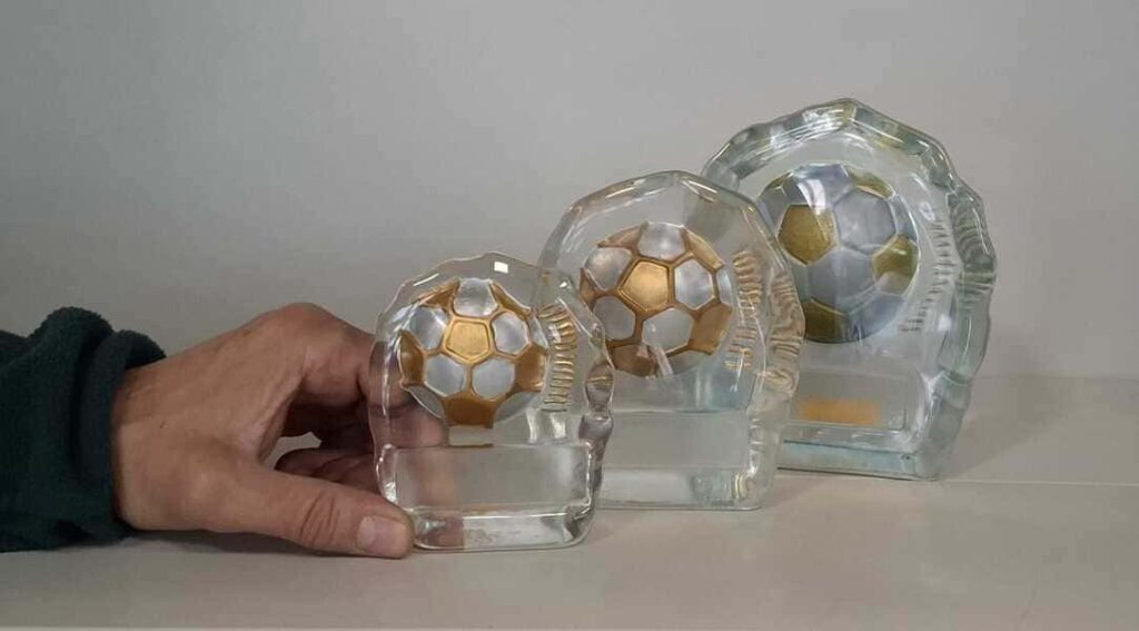 Trofei calcio tornei Brescia Bergamo piccoli vetro occasione personalizzabili
